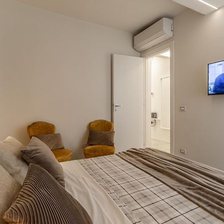 Suite Pomposa 28 - Affitti Brevi Italia モデナ エクステリア 写真