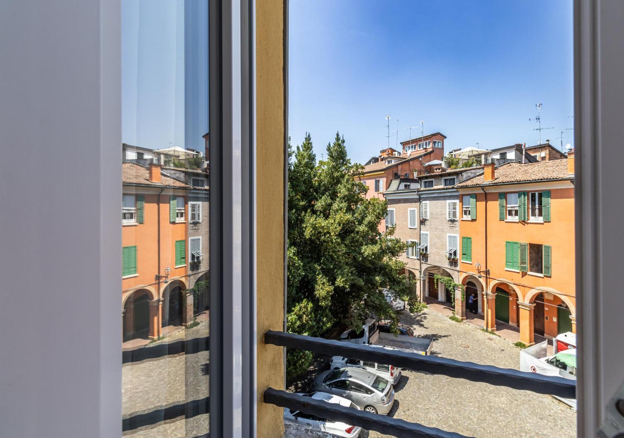 Suite Pomposa 28 - Affitti Brevi Italia モデナ エクステリア 写真